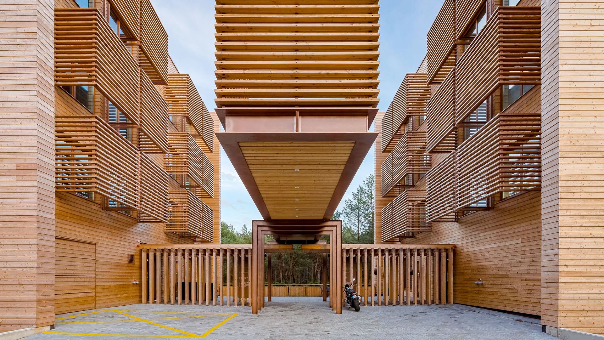 img_hero_reference_jarvenvana7b